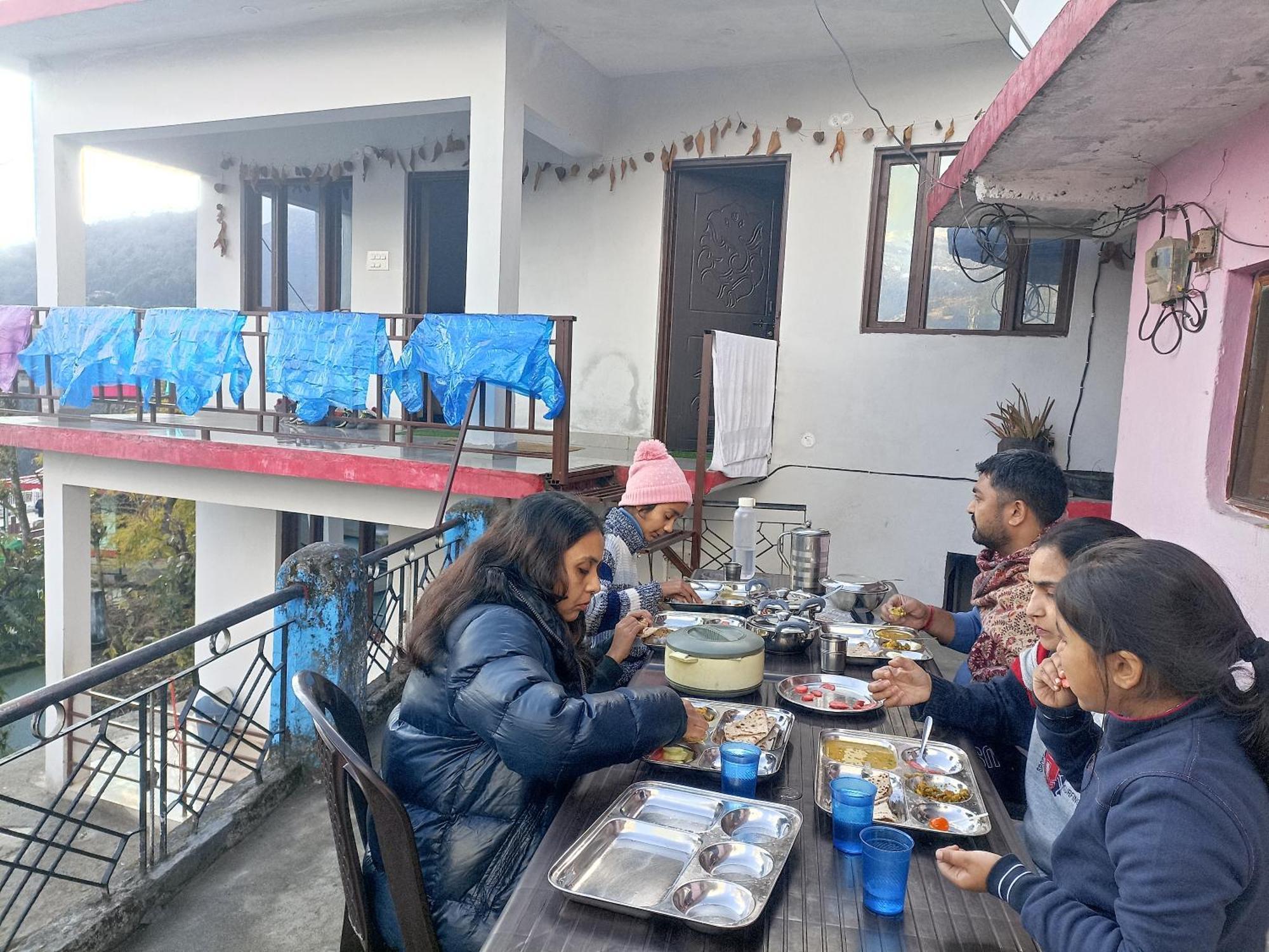 Mayur Homestay Ukhimath Exteriér fotografie